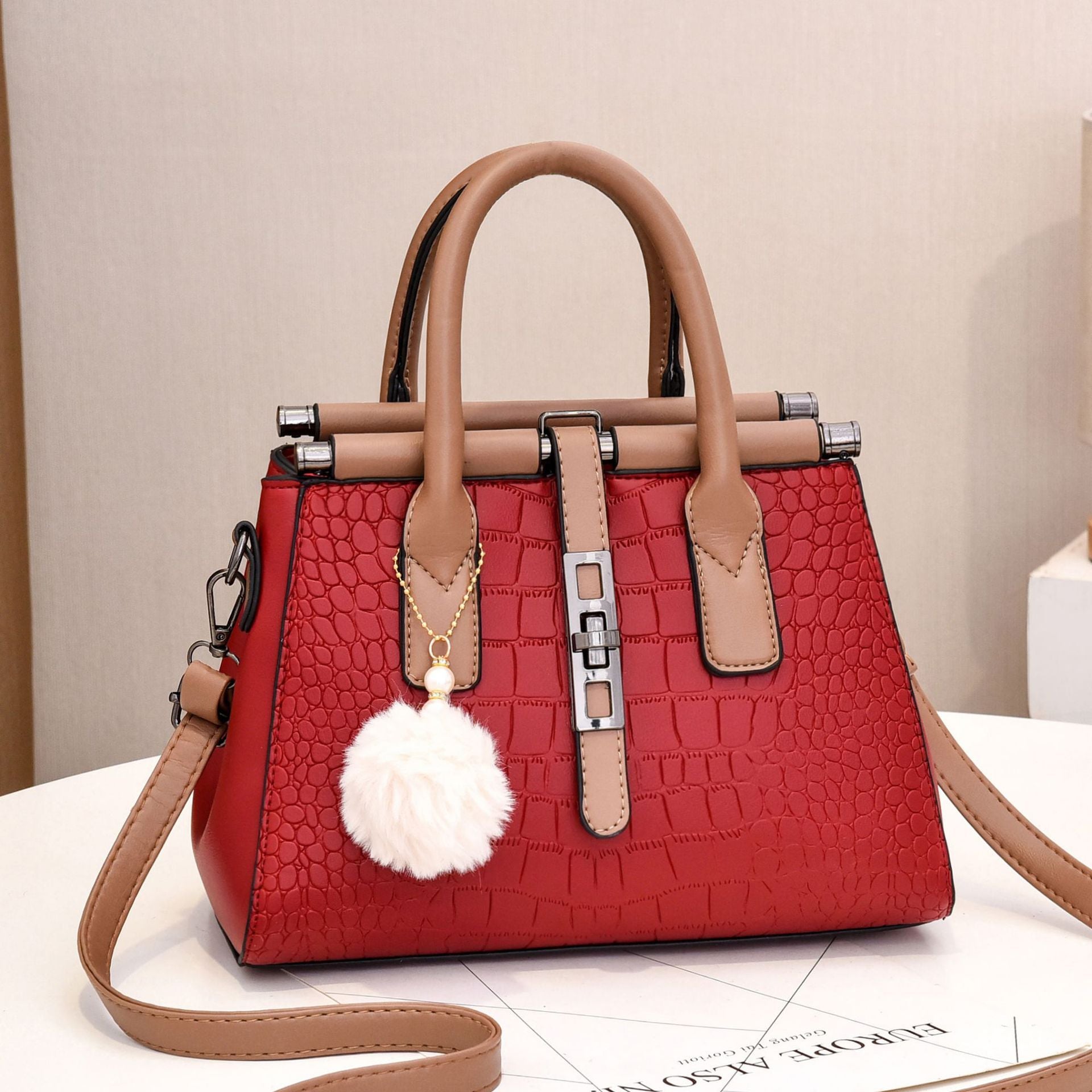 Women's Elegant Fashion Large Capacity Shoulder Bag