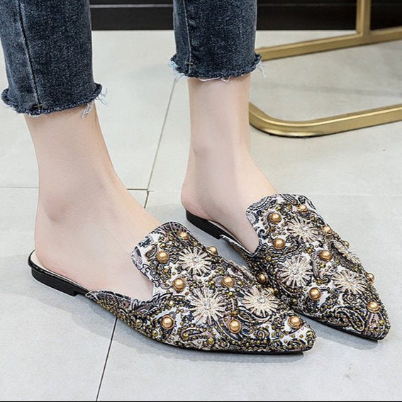 Women's Flat Shoes Rivets Shiny Pointed Half Slippers
