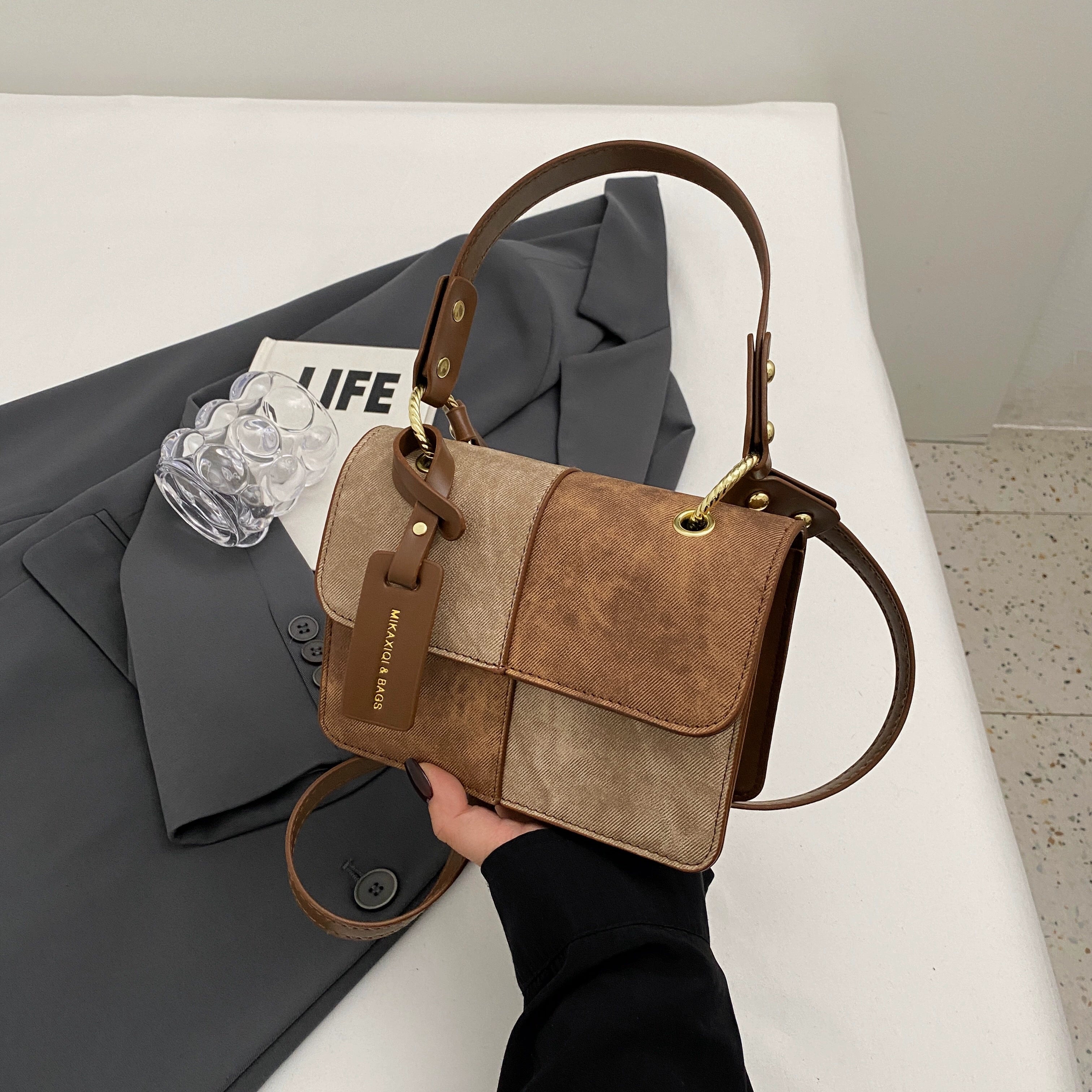 Women's Retro Contrasting Classic Handbag