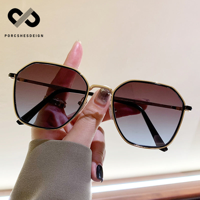 Women's Metal Artifact UV Protection Fashion Sunglasses