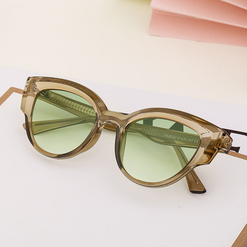 Women's Fashion Cat Eye High-End Sunglasses