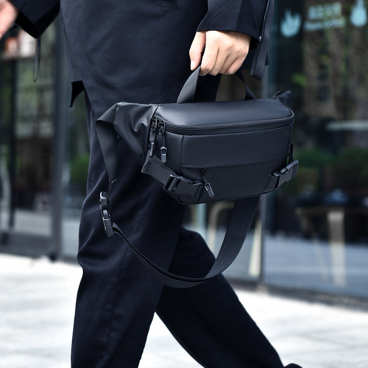 Men's Multifunctional Trendy Chest Bag