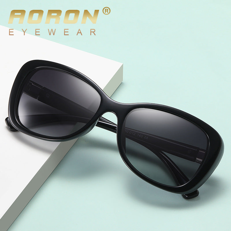 Women's Polarized Metal Small Frame Color-changing Sunglasses