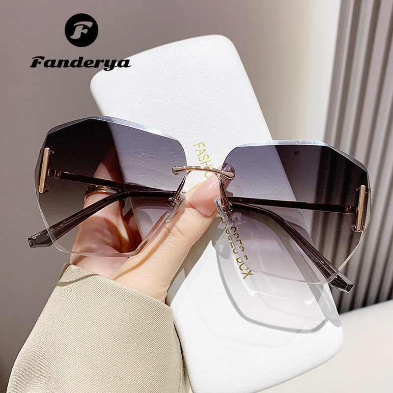 Women's Trendy Retro Style Rimless UV-proof Sunglasses