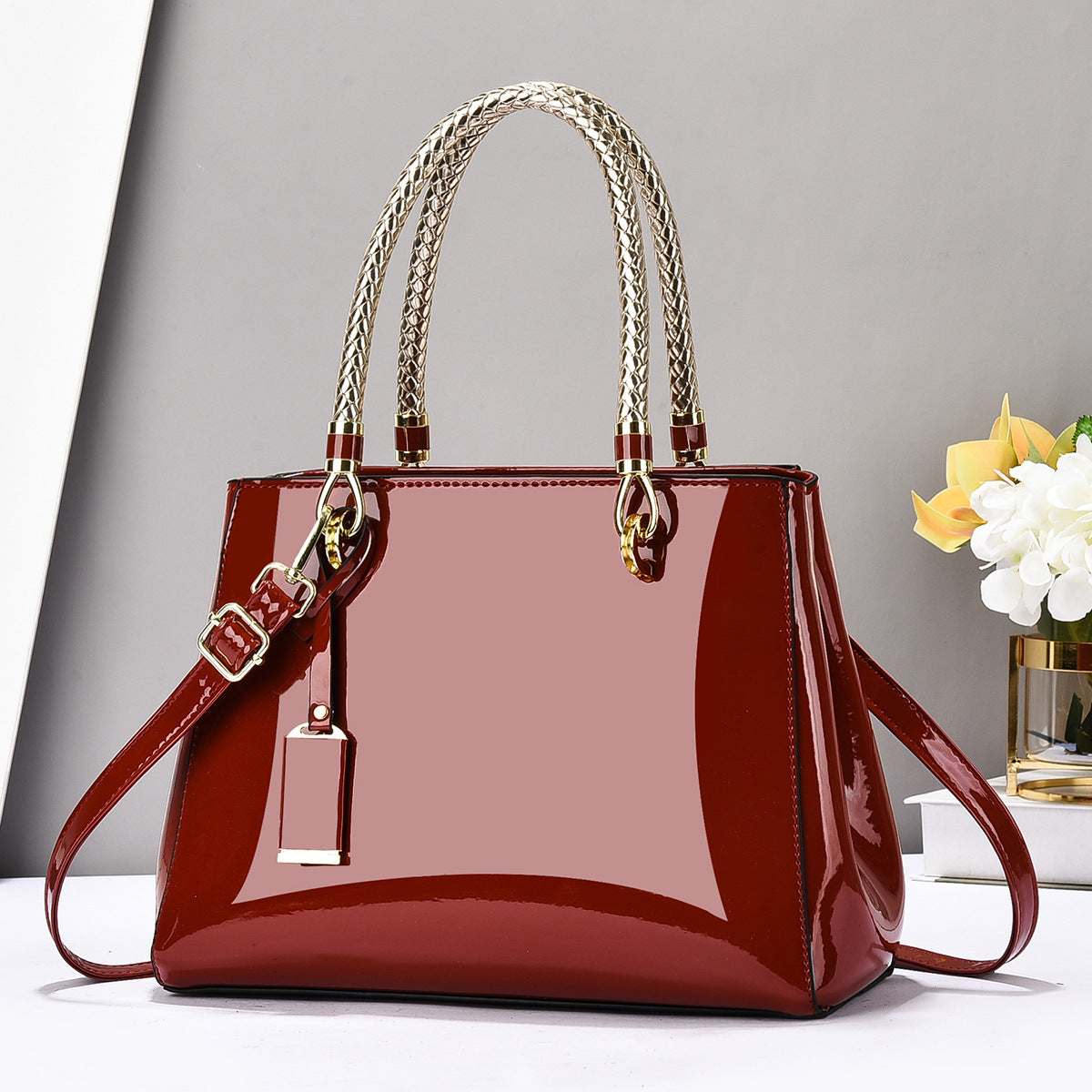 Women's Light Luxury Fashion Handbag Large-Capacity Bag (In stock)