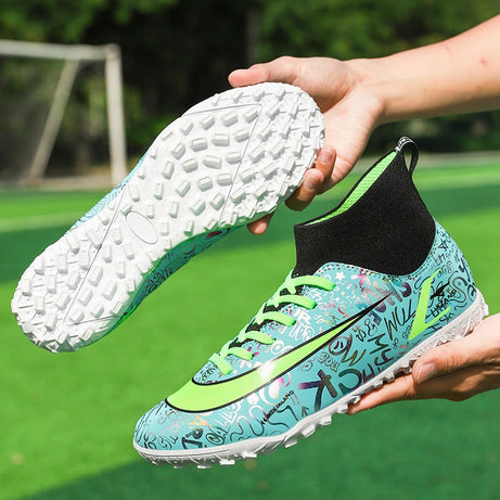 Men's Football Breathable Short Nails Shoes