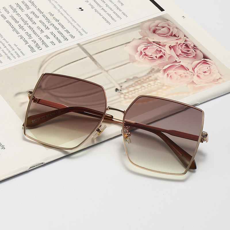 Women's Fashion Large Frame Trend Sunglasses