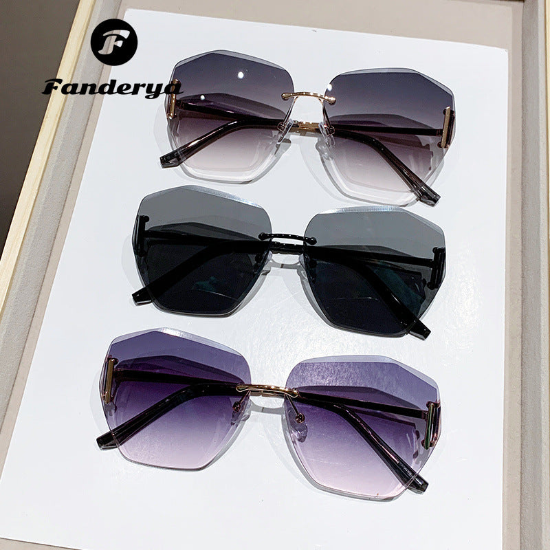 Women's Trendy Retro Style Rimless UV-proof Sunglasses