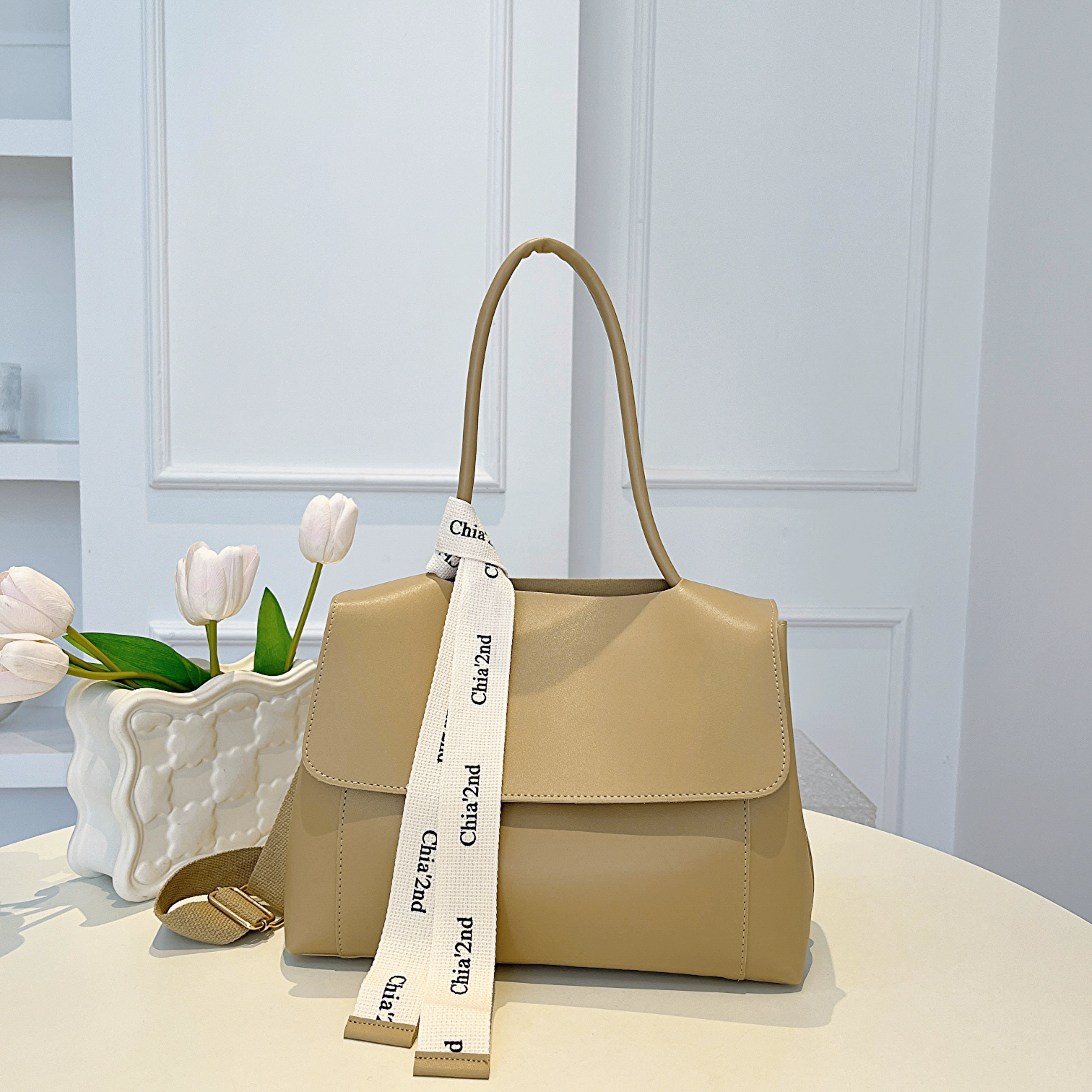 Women's Leather Versatile Shoulder Bag