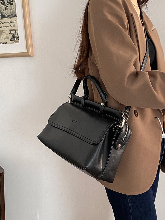 Women's Leather Retro Large Capacity Trendy Bag