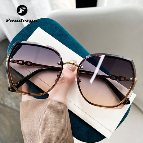 Women's Fashion Big Face Thin Frameless Trimmed Sunglasses