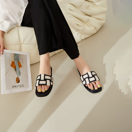 Women's Casual Fashionable Cool Slippers (In Stock)
