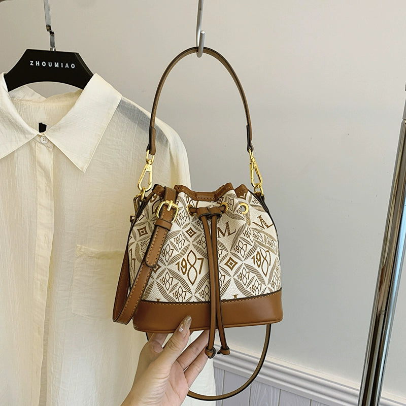Women's Retro Fashion Bucket Style Bag