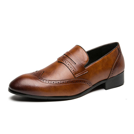 Men's Leather Retro Carved Pointed Casual Shoes