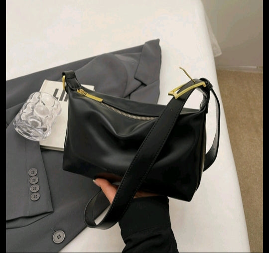 Women's Versatile Fashion Shoulder Bags (In Stock)