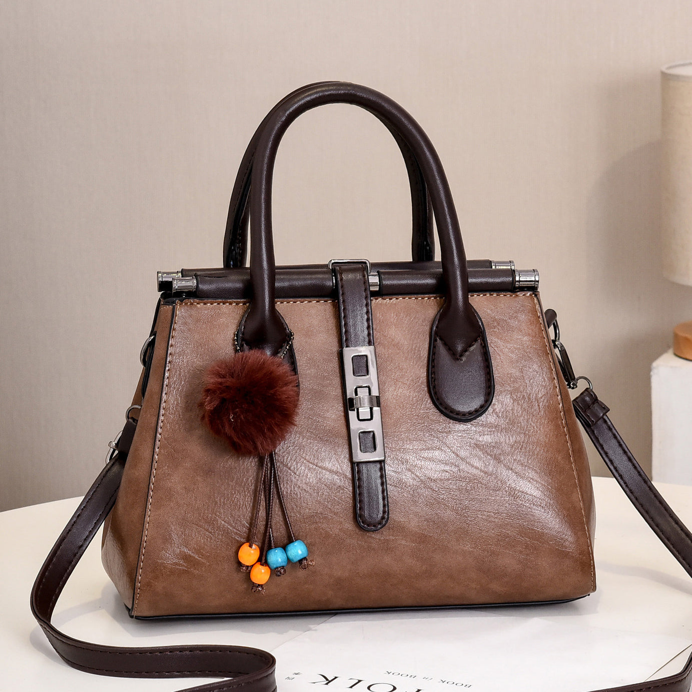 Women's Elegant Fashion Large Capacity Shoulder Bag