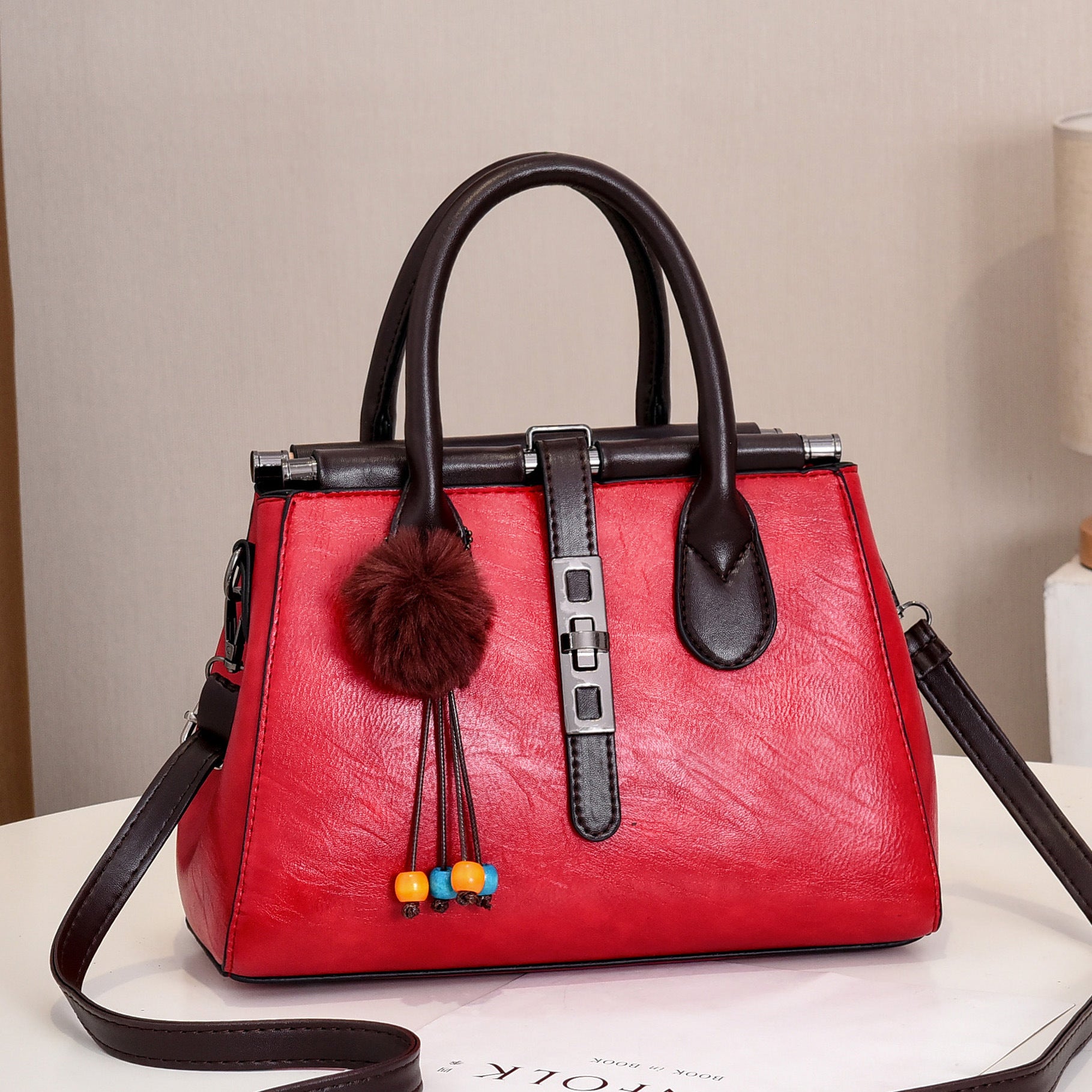 Women's Elegant Fashion Large Capacity Shoulder Bag
