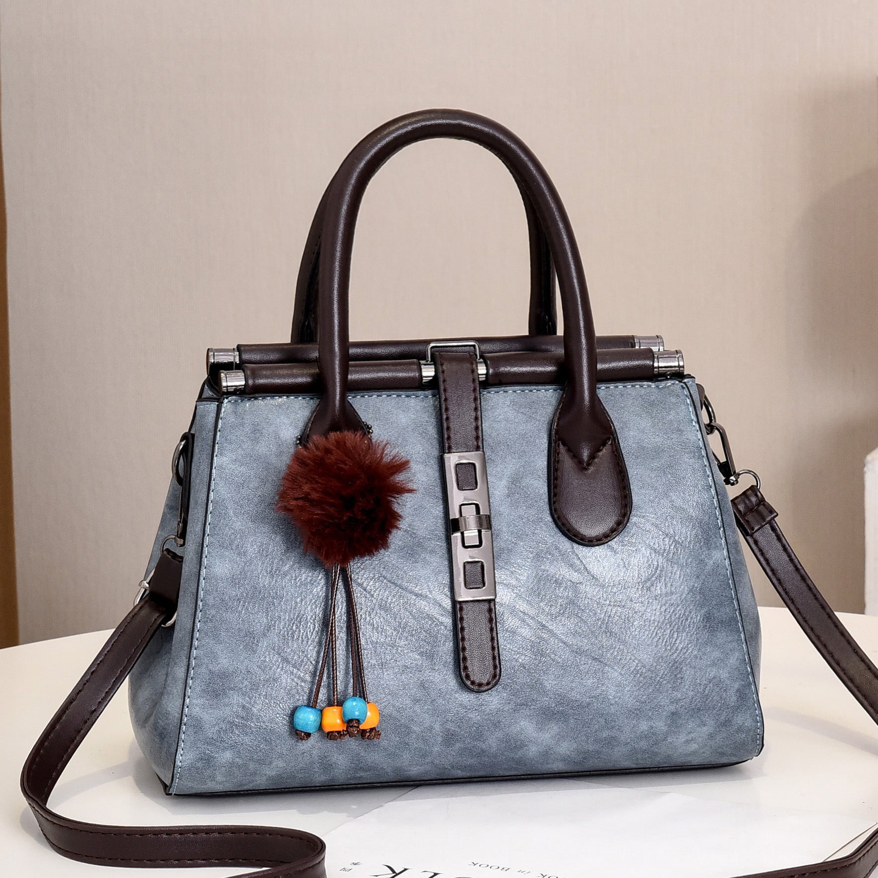 Women's Elegant Fashion Large Capacity Shoulder Bag
