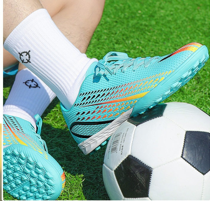 Men's Football Breathable Broken Nails Shoes