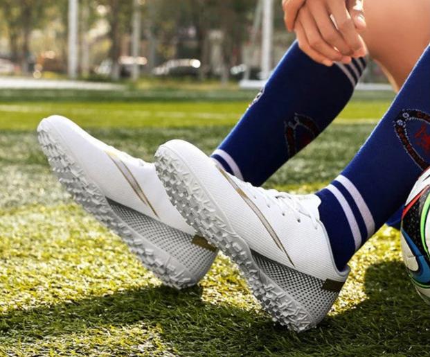 Men's Gamon Leather Low-Top Football Turf Sports Shoes