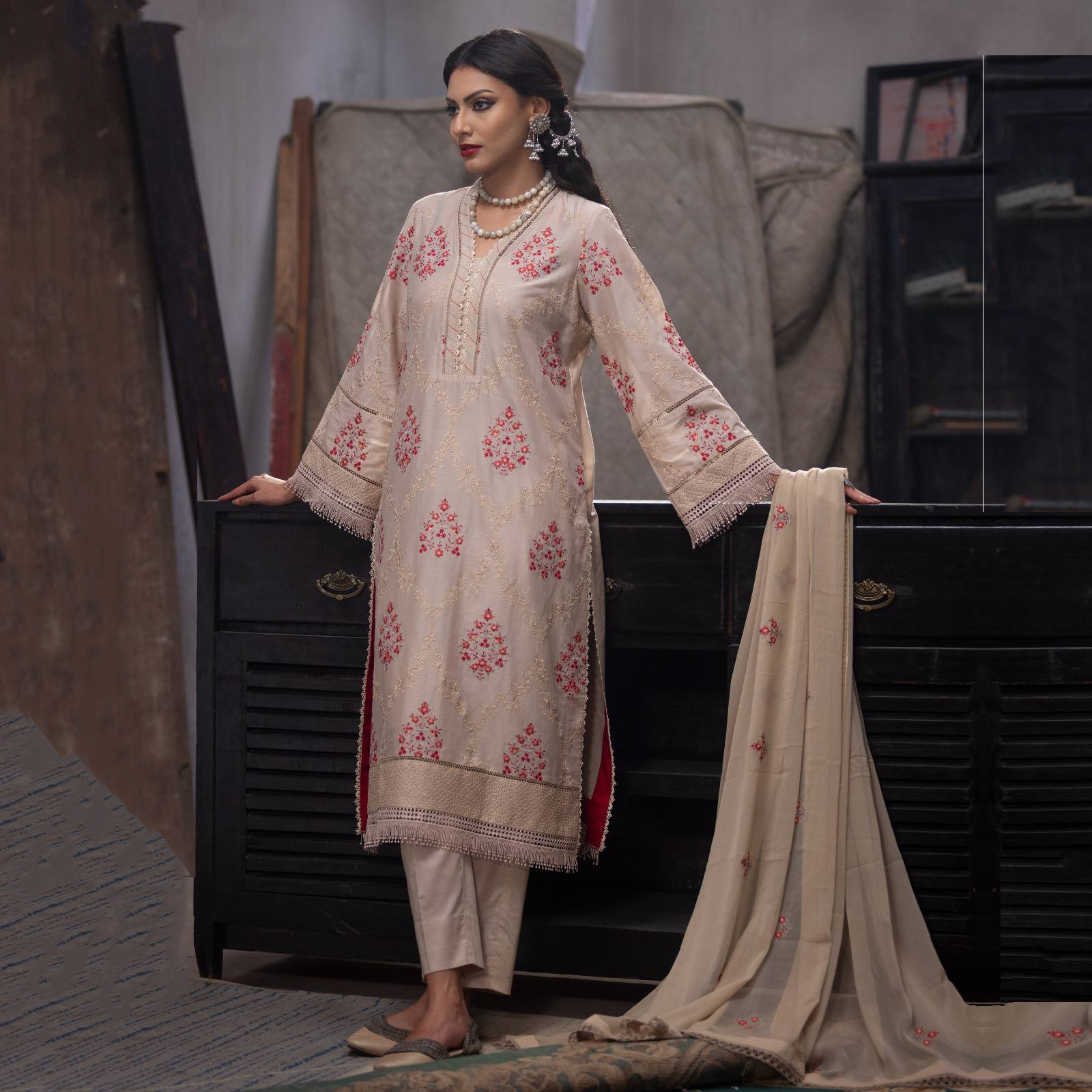 TriTex SHEHZADI Embroidered Lawn with Chiffon | SZ-2506