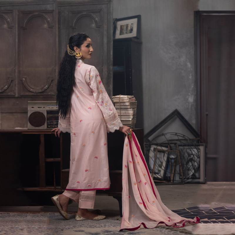 TriTex SHEHZADI Embroidered Lawn with Chiffon | SZ-2515