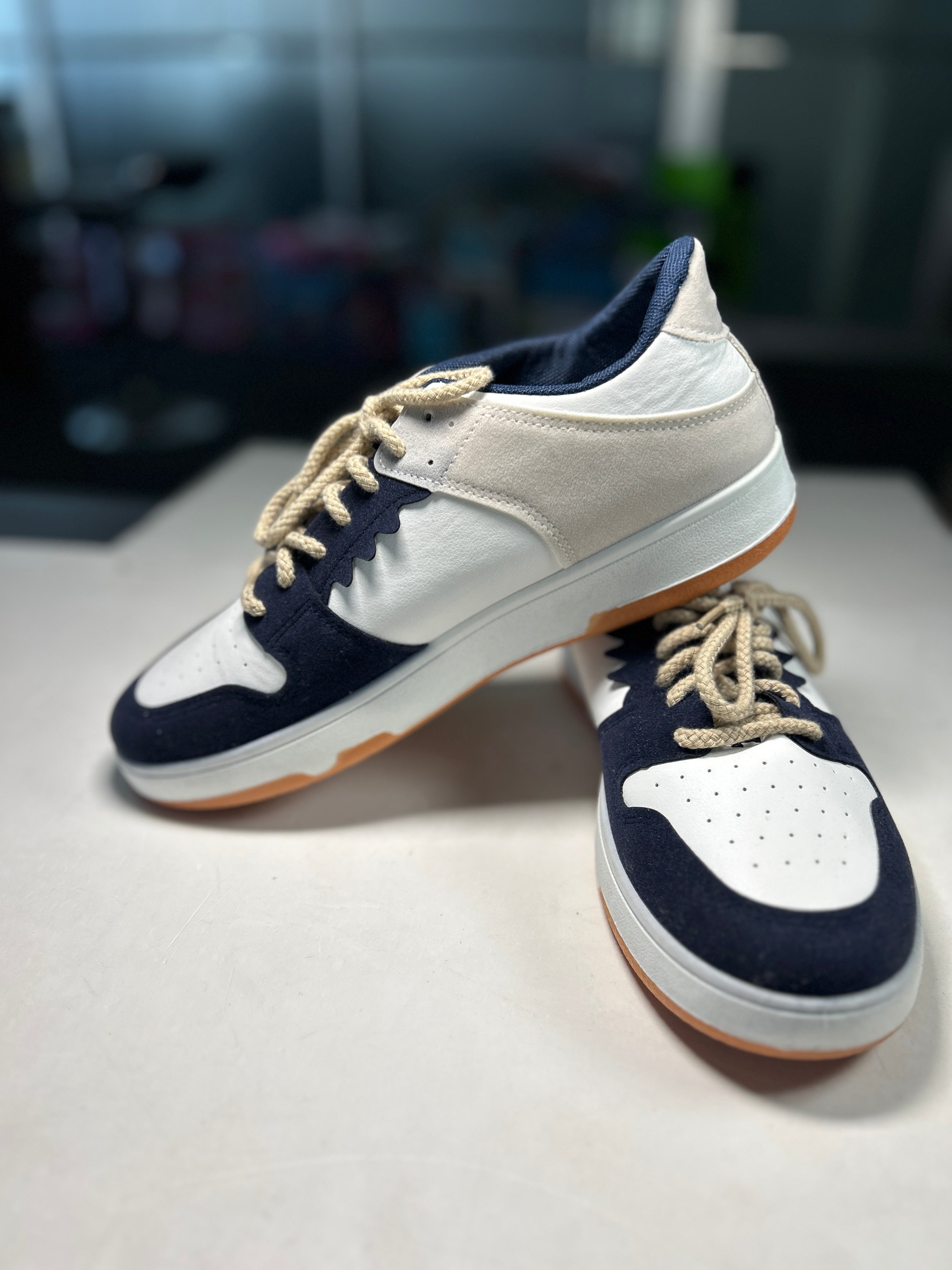 Men's Classic Trendy Lightweight Casual Sneakers (In Stock)