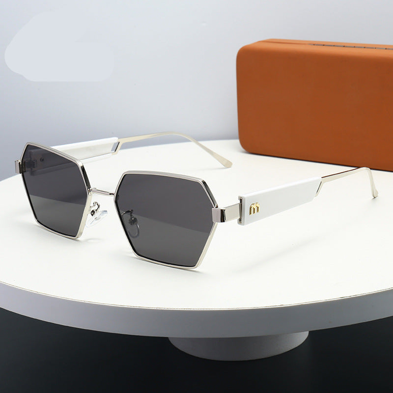 Women's Retro Metal Polygonal Personalized Concave Sunglasses