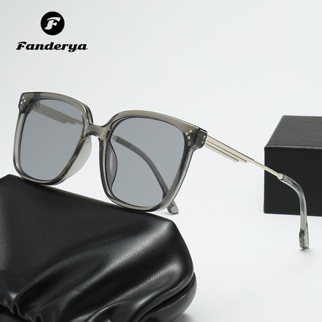 Women's High Sense Anti-ultraviolet  Small Sunglasses