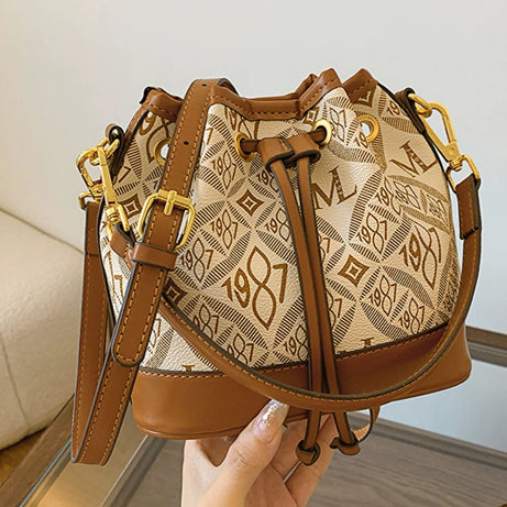 Women's Retro Fashion Bucket Style Bag