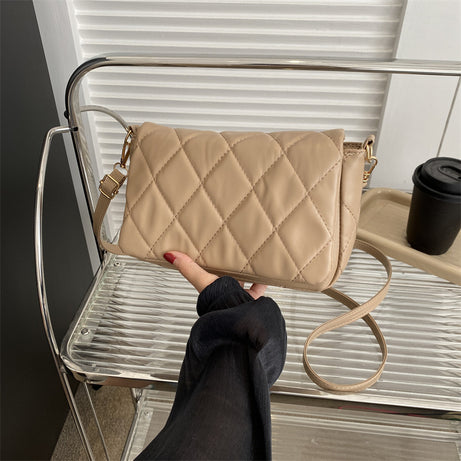 Women's Textured Rhombus Leather Casual Bag