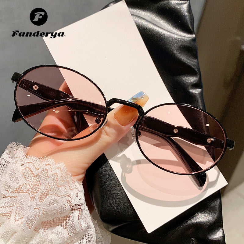 Women's Small Frame Round Retro Sunglasses