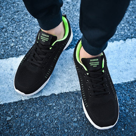 Men's Breathable Flying Running Shoes