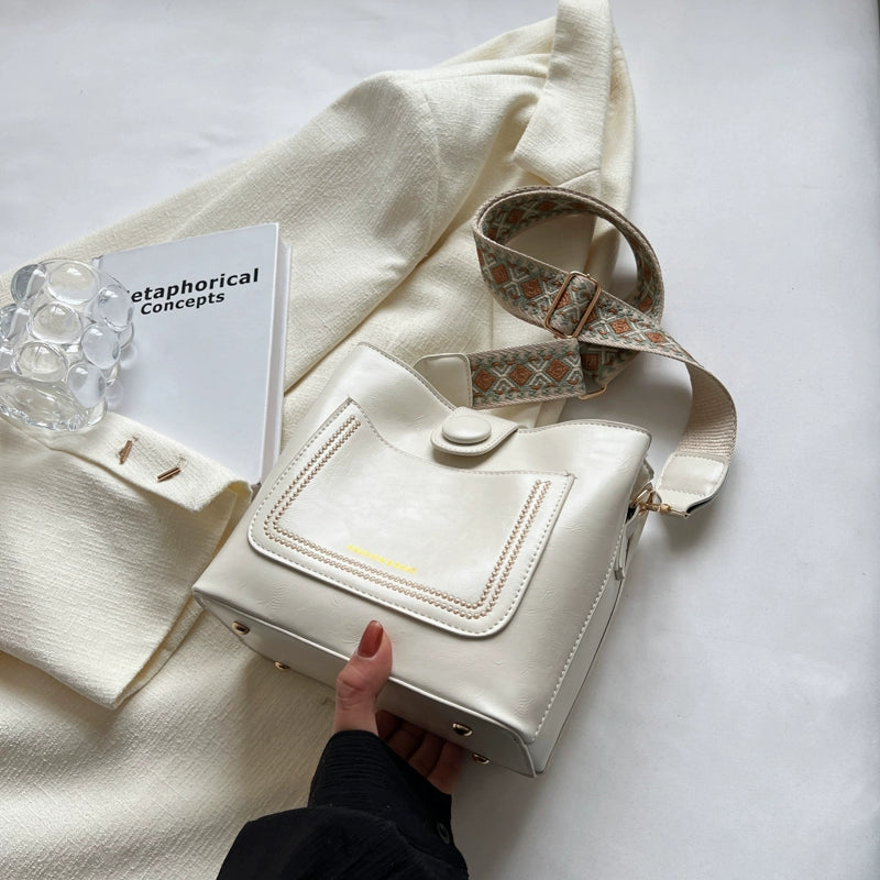 Women's Leather Casual Versatile Small Bag