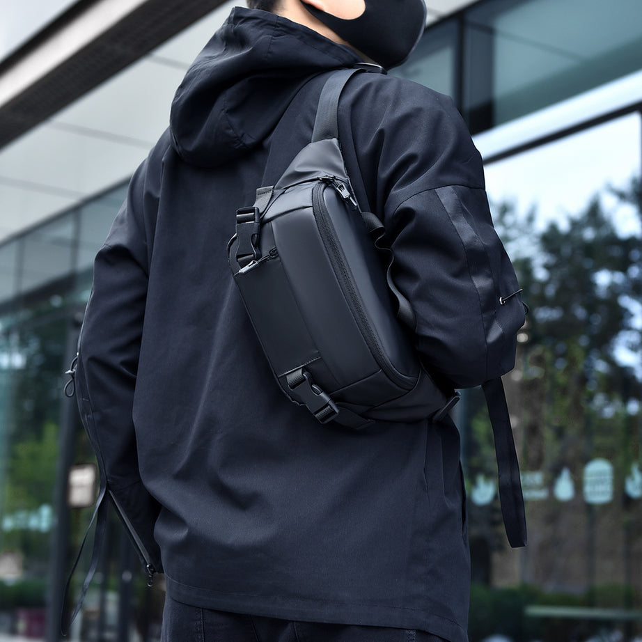 Men's Multifunctional Trendy Chest Bag