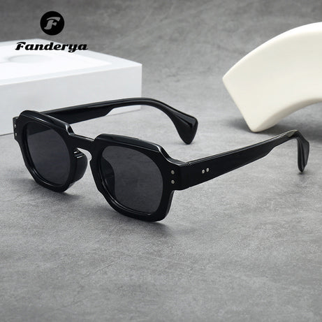 Women's Fashion Style Personalized Beach  Sunglasses