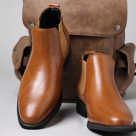 Men's Leather Pointed Chelsea Boots