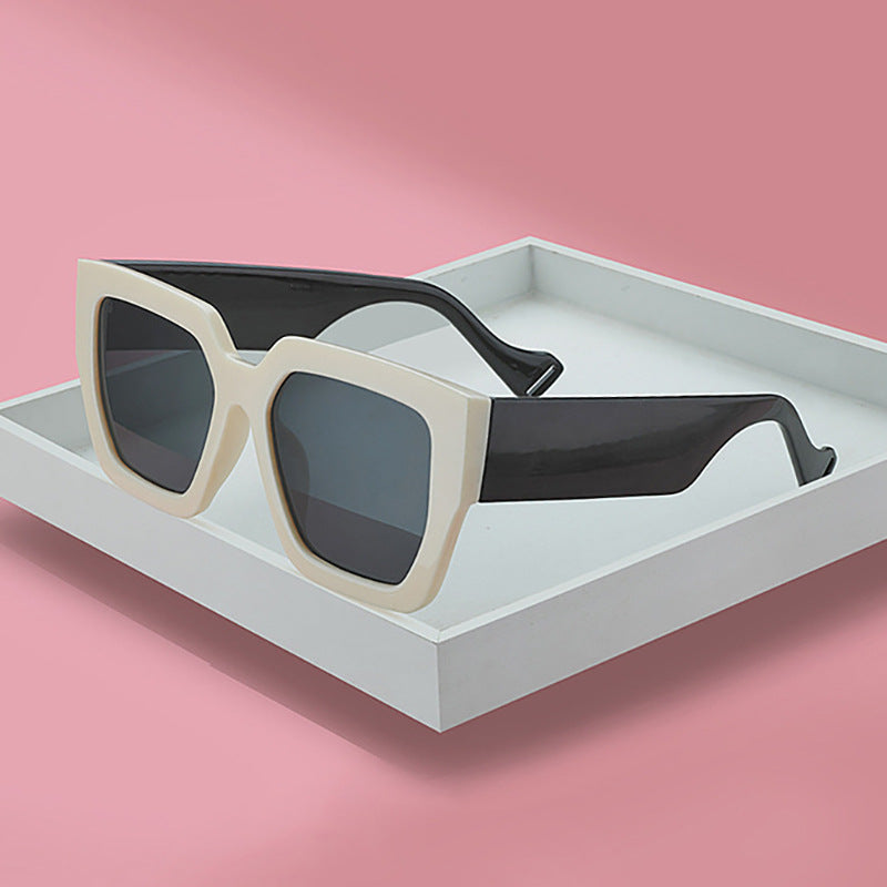 Women's Fashion Large Frame Trending Sunglasses