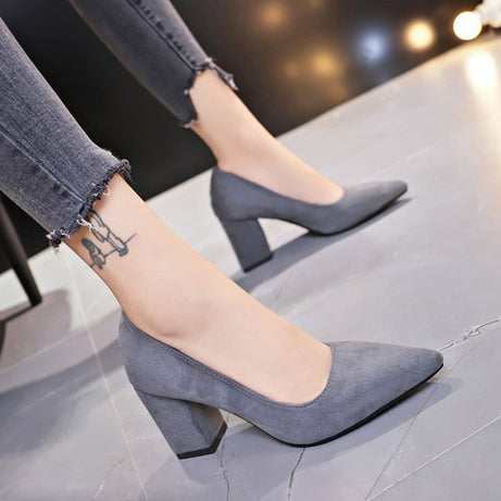Women's Style Pointed Head Suede Shoes