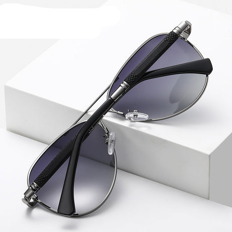 Men's Color-changing Memory Metal Night Vision Sunglasses