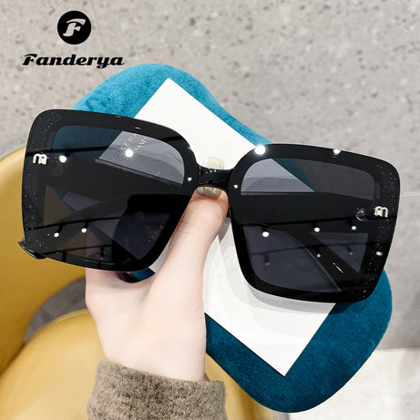 Women's Trendy Square Anti-purple Line Sunglasses