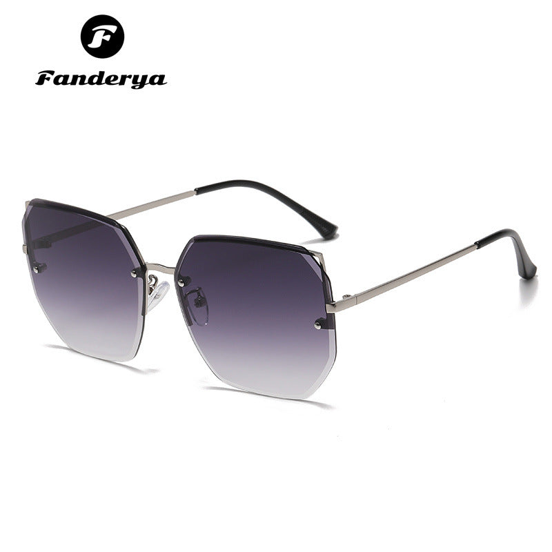 Women's Large Frame UV Protection Sunglasses