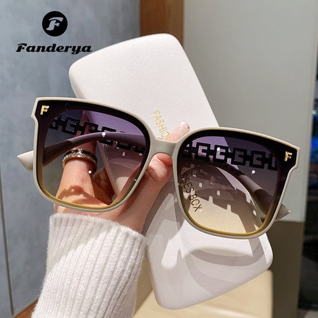 Women's Large Frame UV-Protract Sunglasses