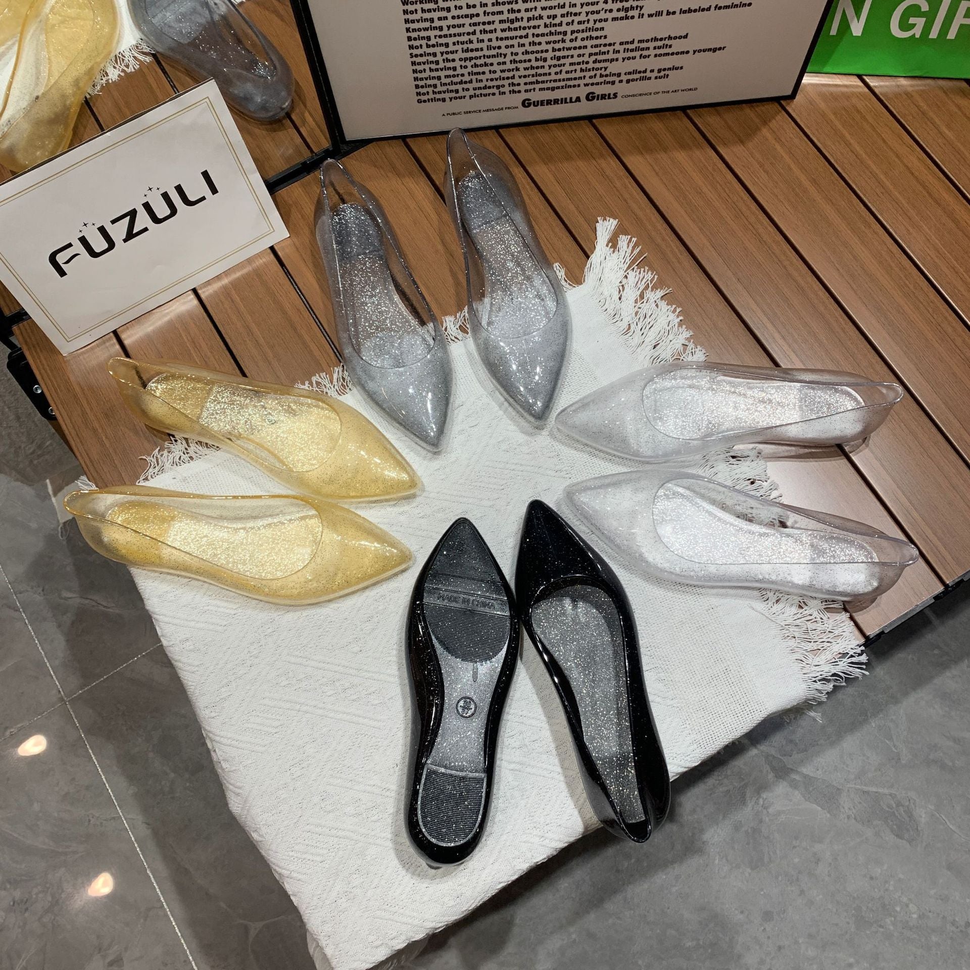 Women's Bottom Color Dot Crystal Shoes