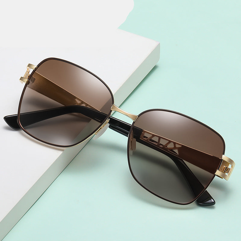 Men's Fashionable Metal Polarized Sunglasses