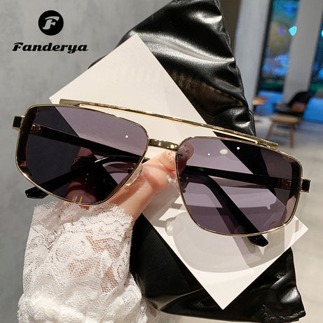 Women's Versatile Round-faced Sunglasses