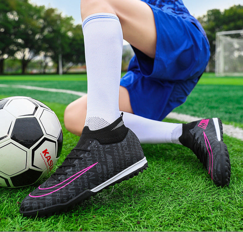 Men's Football Breathable Broken Nails Shoes