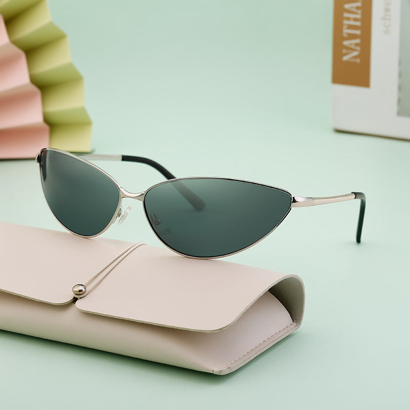 Women's Fashion Small Frame Trend Sunglasses