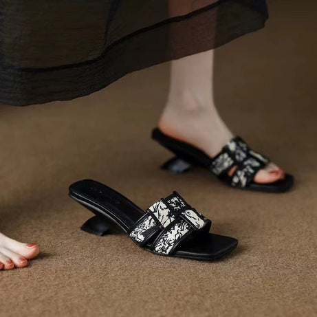 Women's Chunky Heel Slip-On Fashion Slippers