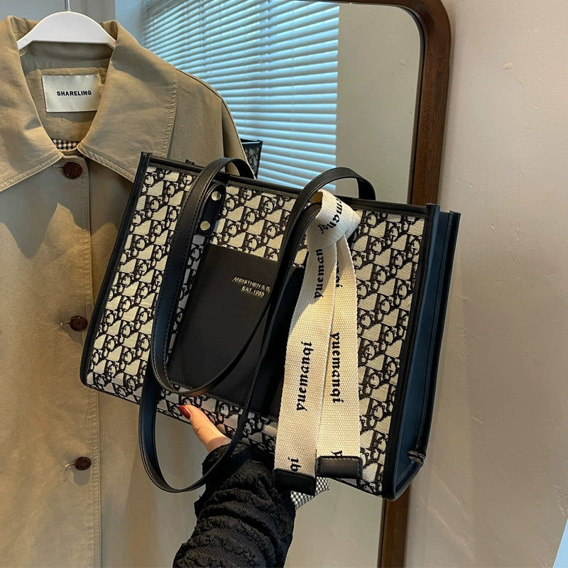 Women's Leather Large Capacity Versatile Shoulder Bag